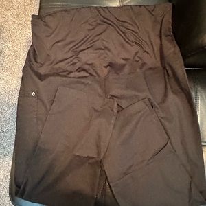 Plus size maternity scrubs